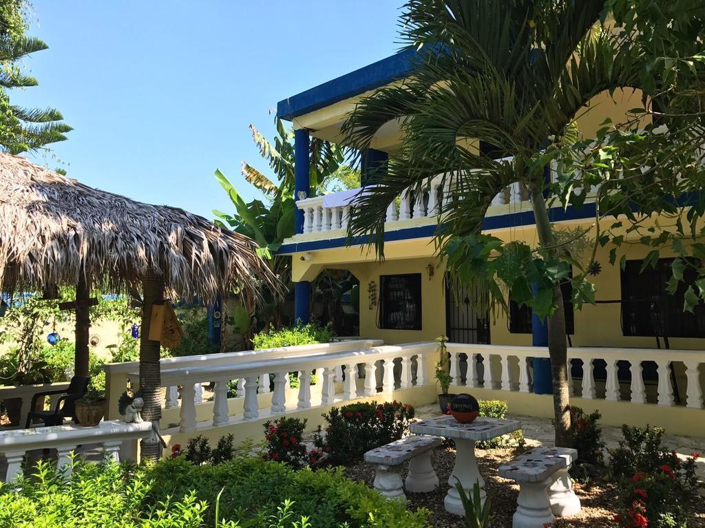Albergue Sana El Jardin Secreto Santiago De Los Caballeros Exterior foto